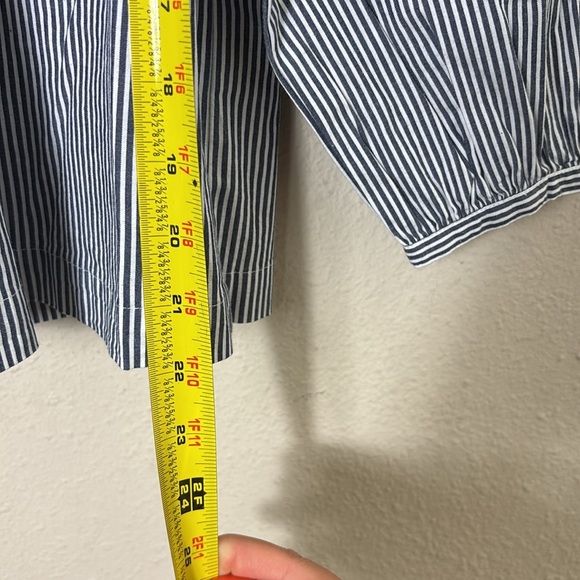 J. Crew Striped long-sleeve scoopneck blouse Gray White size Small - Picture 8 of 9